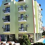 Papillon Cesme