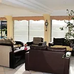 Papillon Hotel *