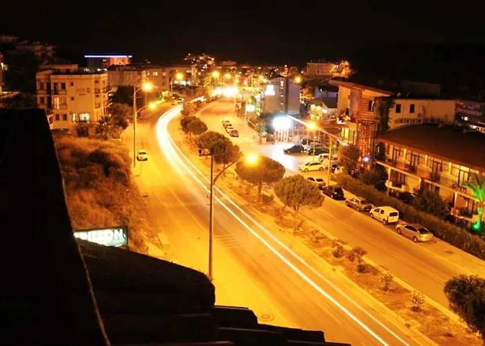 Papillon Отель Кешме