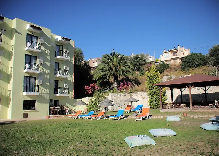 Отель Papillon *