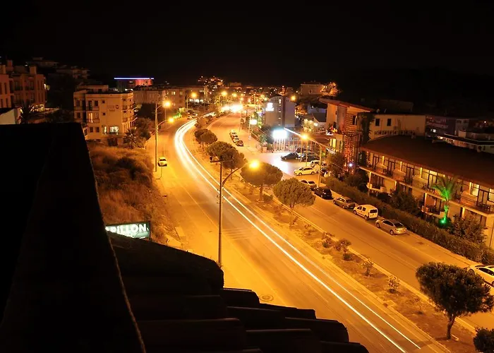 Papillon Отель Кешме