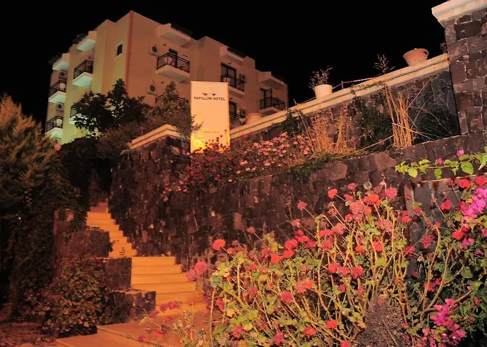 Papillon Отель Кешме