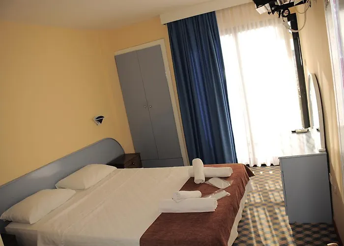 Papillon Отель Кешме